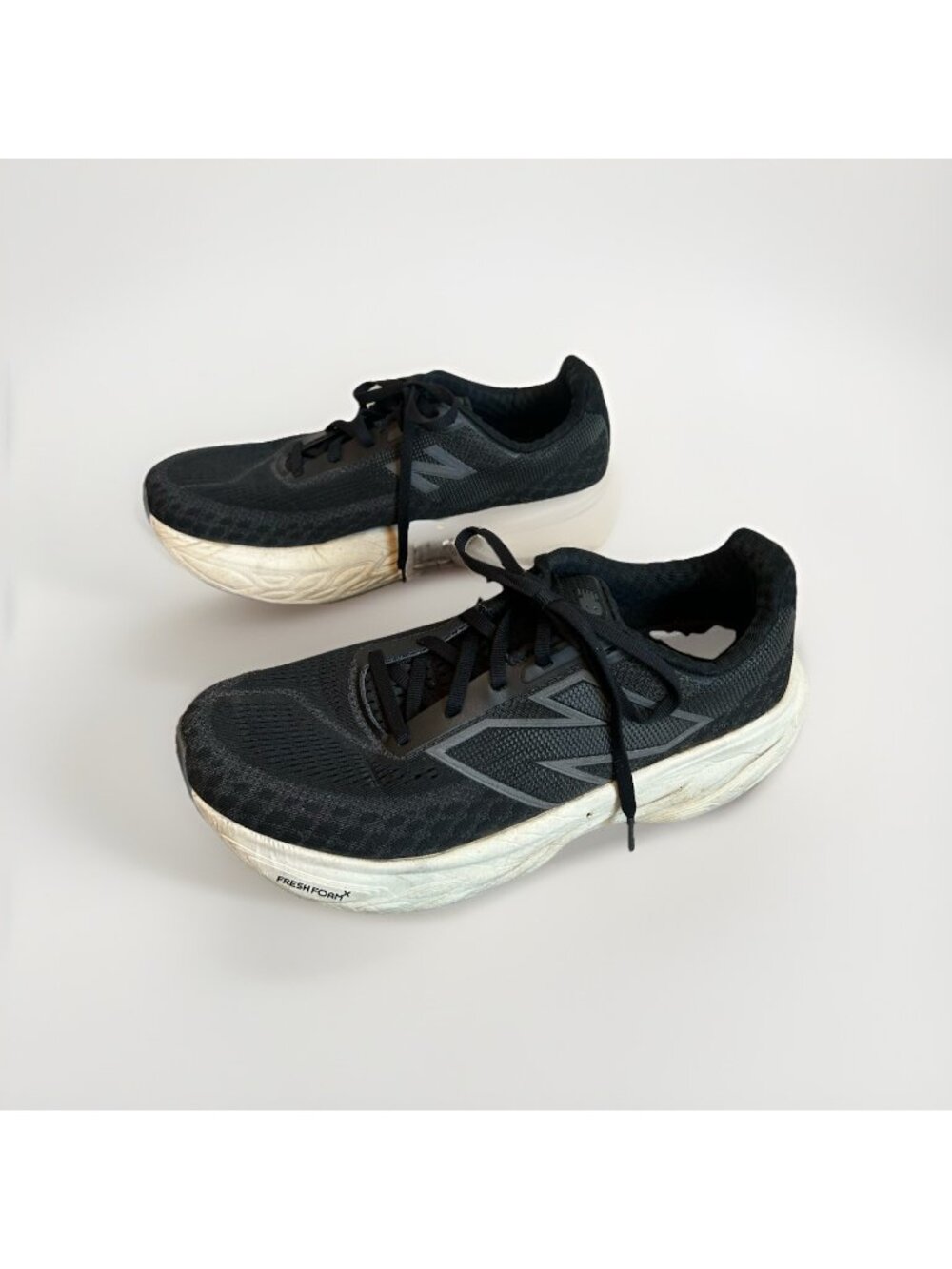 New Balance Fresh Foam 1080v14 Shoes Women Size 9.5 Black Phantom Sea Salt